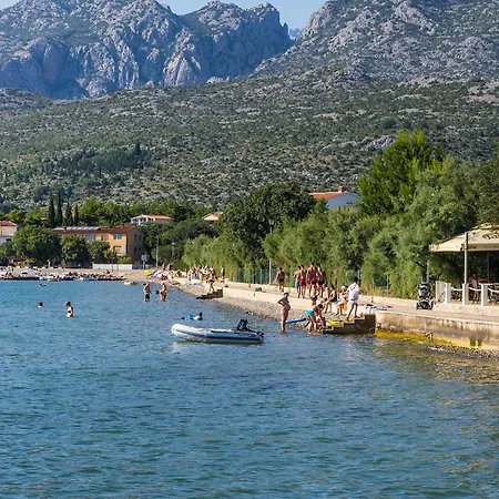 Apartment Gorgeous In With Wifi Starigrad Paklenica