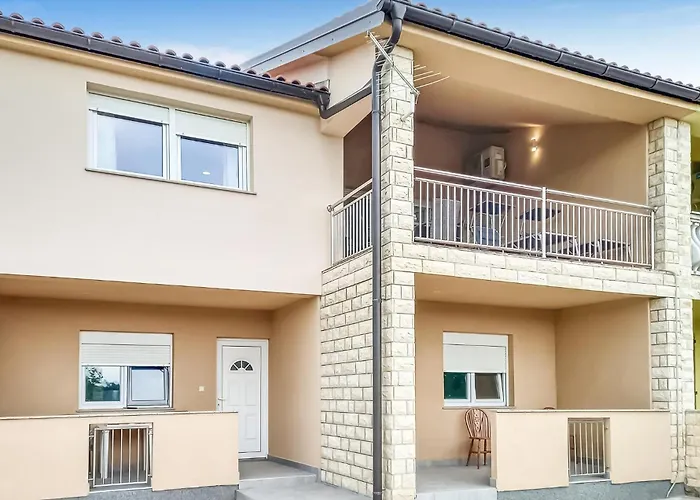 Appartement Beautiful In *